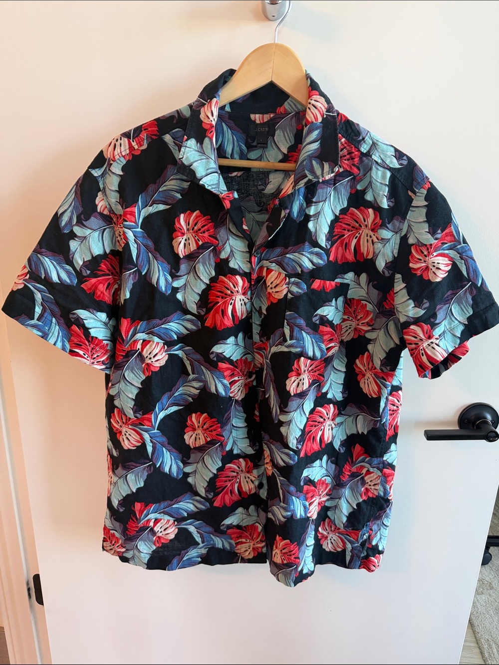 J. Crew Black Short-Sleeve Tropical Floral Button-Down - Red & Teal Leaves